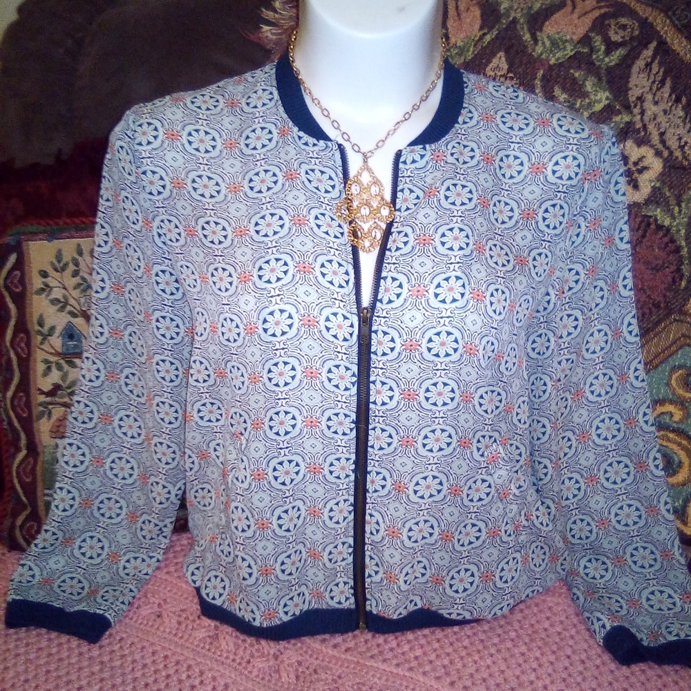 🌟New stunning lighteight Jacket